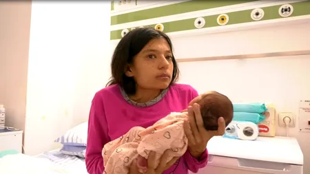 VIDEO| Povestea Ramonei, tânăra de 27 de kg cu o boală genetică rară, care a adus pe lume o fetiță: „Mă rog să nu-mi moștenească boala”