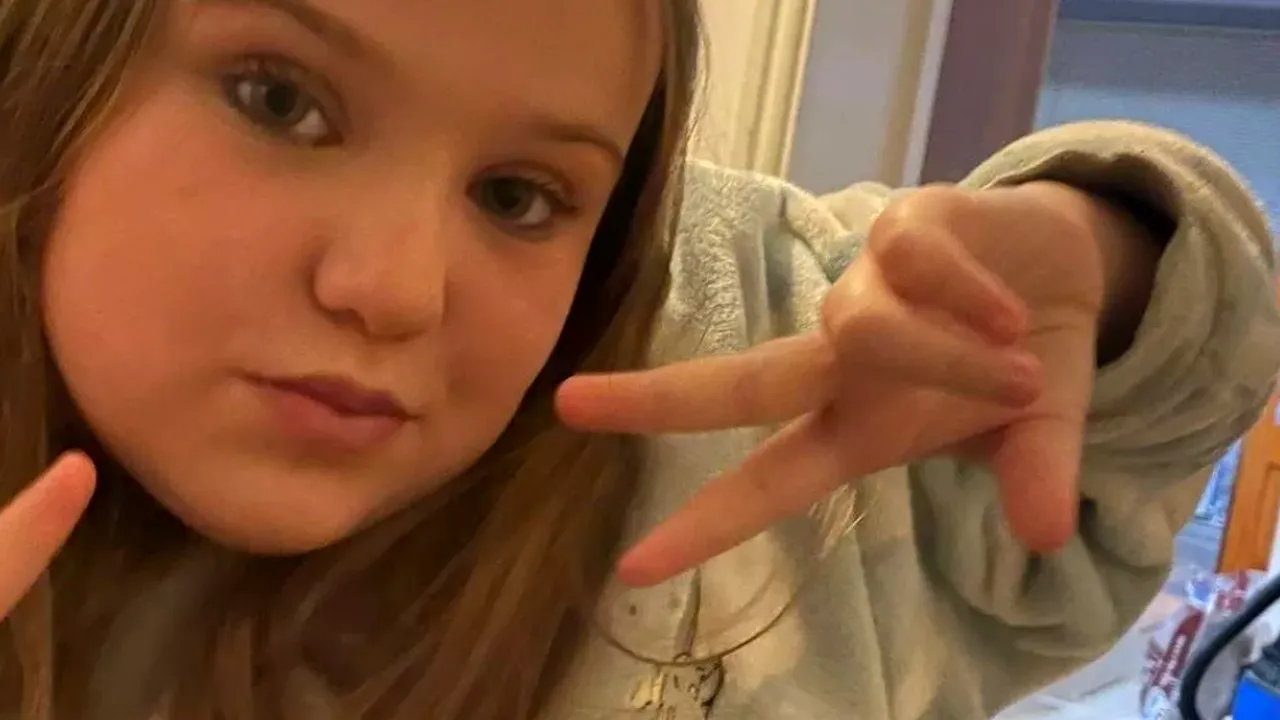 O adolescentă de 13 ani a murit, după ce a făcut chroming pe rețelele sociale. Ce este acest trend periculos