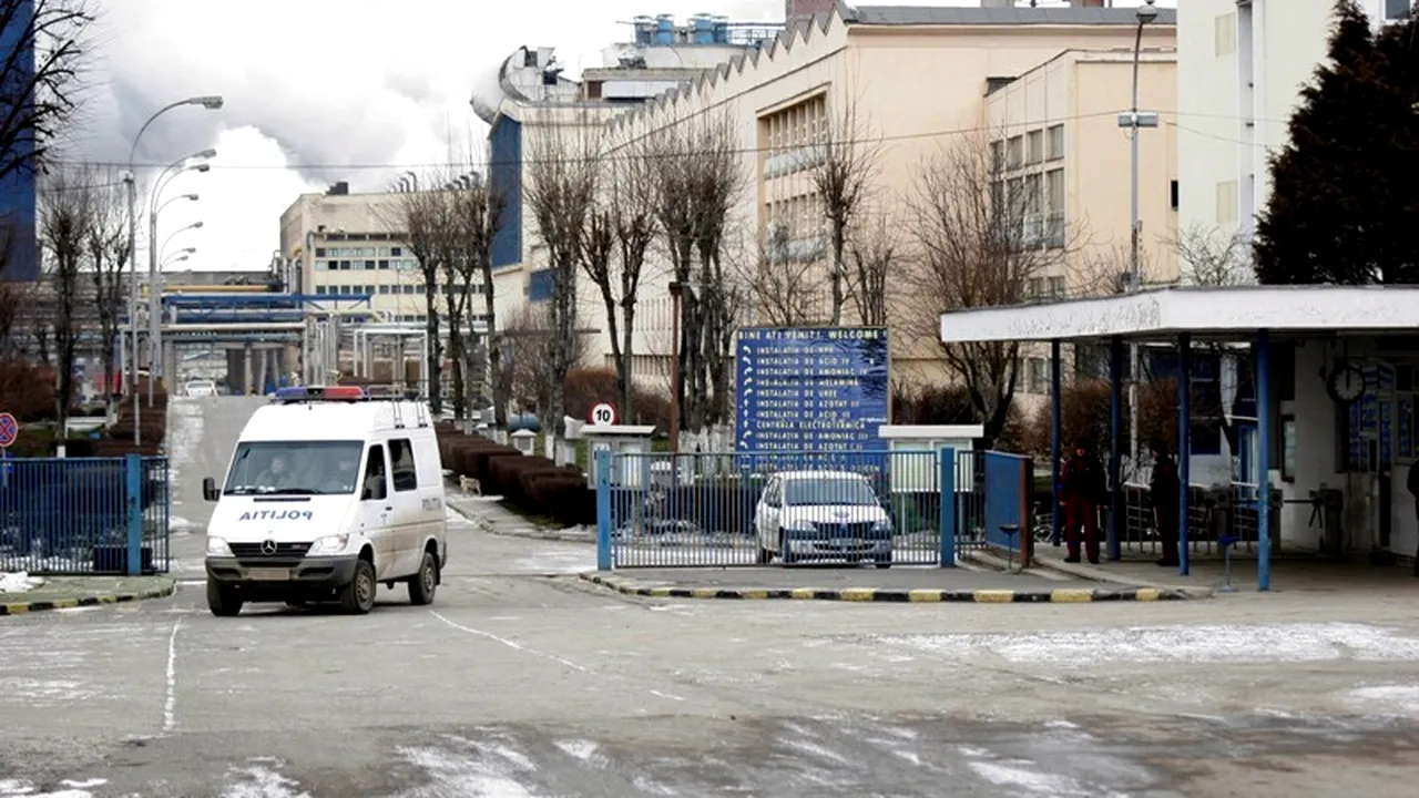 Creșteri salariale, prime și menținerea drepturilor angajaților Azomureș, obținute de sindicaliști