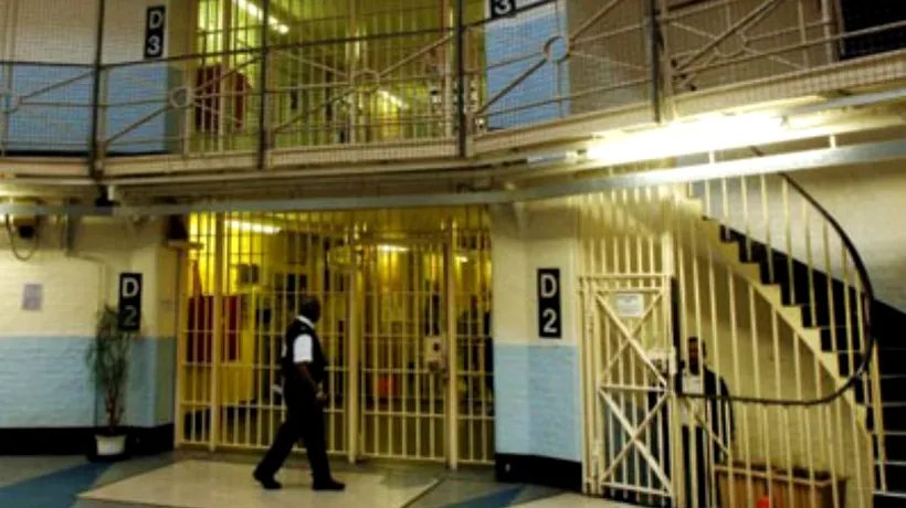 REVOLUȚIA REABILITĂRII. Guvernul britanic deschide call center-uri în închisori