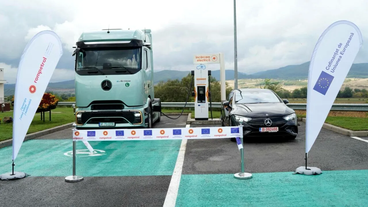 Anunț important pentru șoferi. Încă 11 stații de încărcare pentru vehicule electrice deschise pe A1 / Locațiile unde sunt amplasate