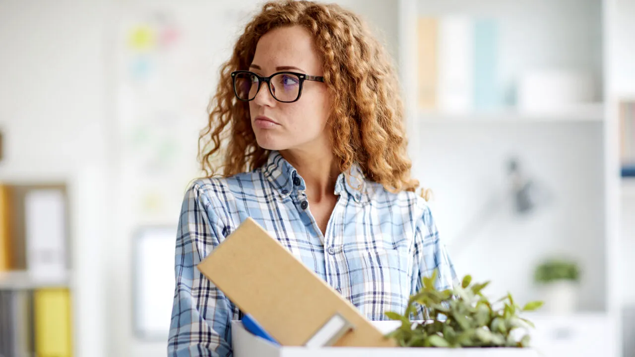 A venit cu 45 de minute mai devreme la serviciu, în fiecare zi, și a fost concediată. Instanța i-a dat dreptate angajatorului