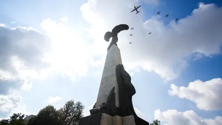Ziua Aviației Române 2020. Ceremonie la Monumentul Eroilor Aerului. GALERIE FOTO & VIDEO