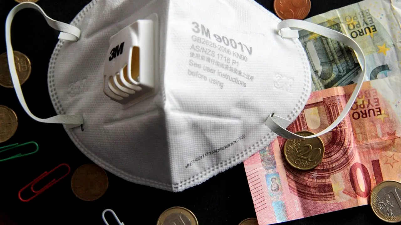 EFECTELE CORONACRIZEI. Studiu: angajații români se tem mai mult de criza economică decât de criza epidemiologică