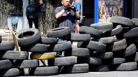 MAE recomandă cetățenilor români să părăsească regiunile Donețk și Lugansk din Ucraina și Crimeea