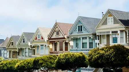 Orașul din România în care o casă costă doar 1.800 de euro. În preț e inclus și un teren de 4.300 mp