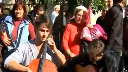 Un polițist local din Iași a stârnit furia localnicilor. Ce a făcut