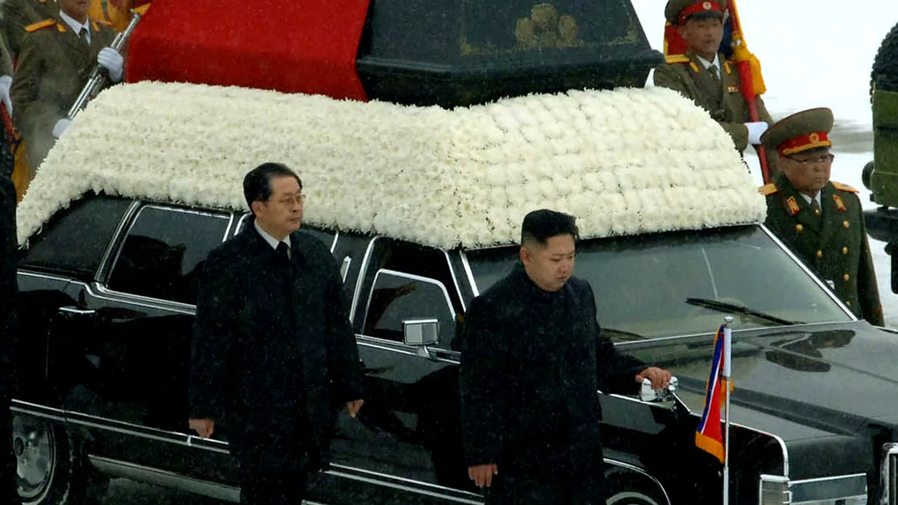 Imagine extrem de rară făcută publică de oficialii din Coreea de Nord: unchiul lui Kim Jong-un, eminența cenușie a regimului, ELIMINAT - FOTO în articol