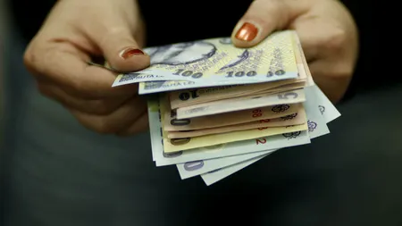 Doi primari au renunțat la pensiile speciale prin declarație la notar. „Nu o merităm, nu am fost pe front