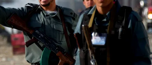 Trei bărbați îmbrăcați în uniforme de polițiști au ucis un soldat NATO în Afganistan