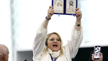 Roberta Metsola anunță că Parlamentul European a primit cererea de RIDICARE a imunității Dianei Șoșoacă