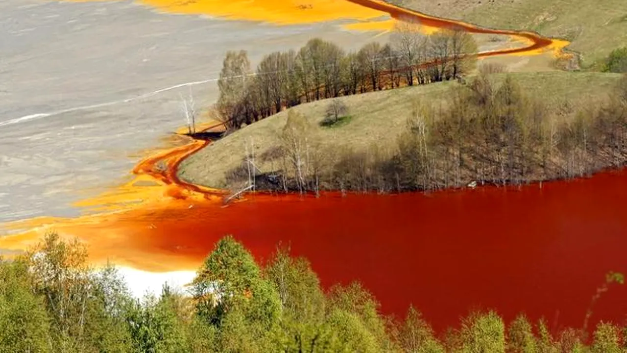 Mediafax ZOOM: Imagini spectaculoase din satul Geamăna - Iazul Valea Șesii