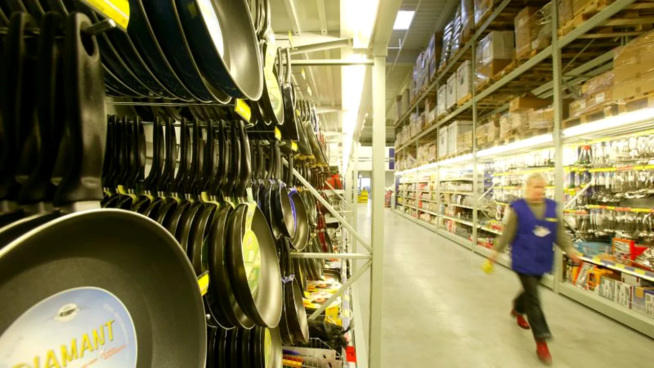 Metro și Penny Market fac angajări în mai multe orașe din țară. Care sunt posturile disponibile