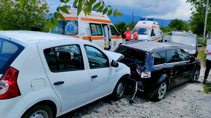 O femeie a murit după ce un șofer de 81 de ani a pierdut controlul mașinii pe care o conducea