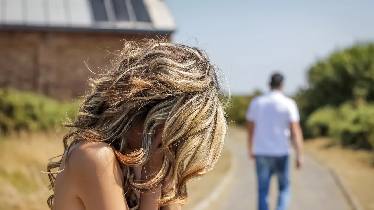 Divorț cu năbădăi: Dă-mi înapoi virginitatea și sănătatea dacă vrei să accept separarea, i-a spus o soție bărbatului ei, în instanță