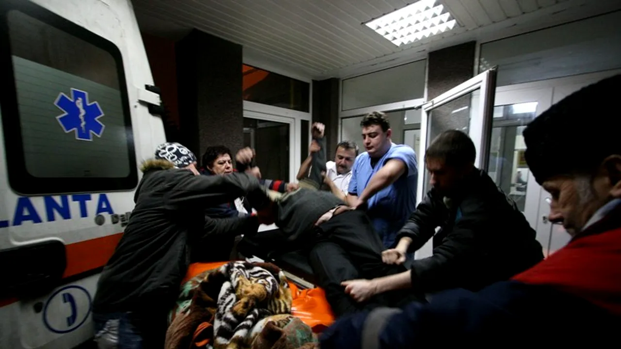 Primarul unei localități ieșene, la spital după ce ar fi fost BĂTUT de candidatul PSD la primărie