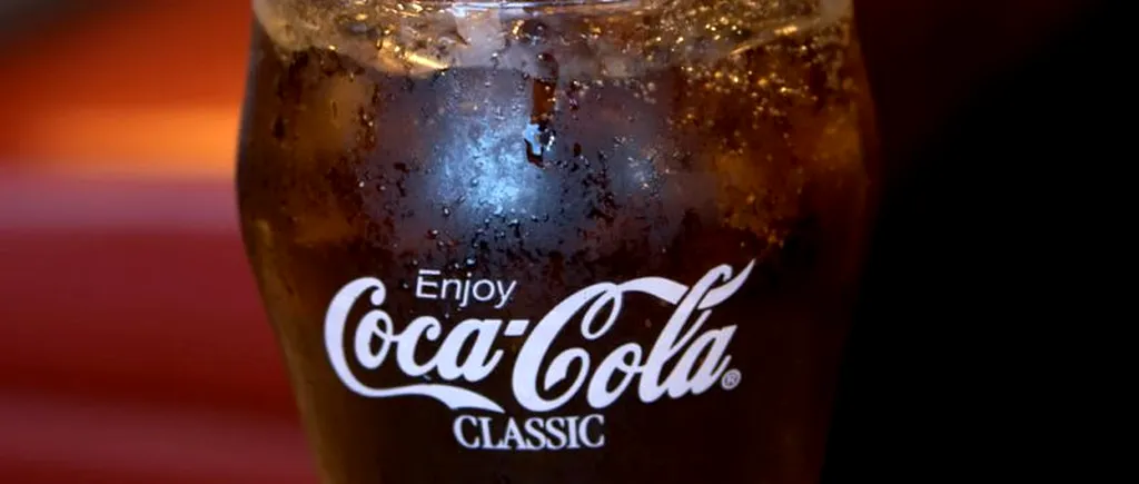 Rețeta Coca Cola a fost dezvăluită. Cum poți prepara acasă faimoasa băutură carbogazoasă