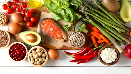 Top 25 de alimente care au un conținut caloric scăzut. Legume și fructe bogate în vitamine și minerale