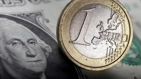 CURS VALUTAR BNR. Prețul euro scade. Leul românesc, în depreciere în față dolarului american