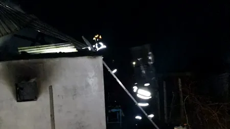 O femeie din județul Tulcea a murit după ce casa i-a luat foc