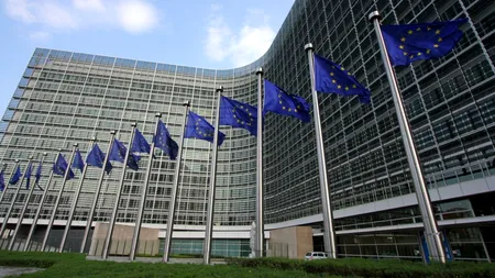 Comisia Europeană îndeamnă statele UE să evalueze INVESTIȚIILE în afara spațiului comunitar /Există „riscuri asupra securității economice”