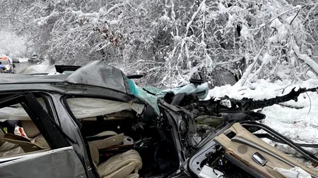 Doi morţi şi un rănit în urma unui accident rutier produs în Argeș (FOTO)