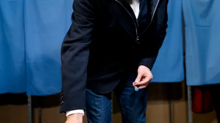 Marcel Ciolacu a votat. „Am făcut cel mai mare pas din cariera mea politică. Am venit acasă”