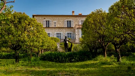 Muzeul Renoir din Franța a fost jefuit. Patru tablouri au fost furate, cu o valoare estimată la 9 milioane de euro. Ce au aflat autoritățile de pe camerele de supraveghere