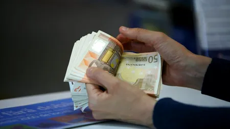 RAPORT. CE: România nu îndeplinește niciunul dintre cele patru criterii economice pentru adoptarea euro
