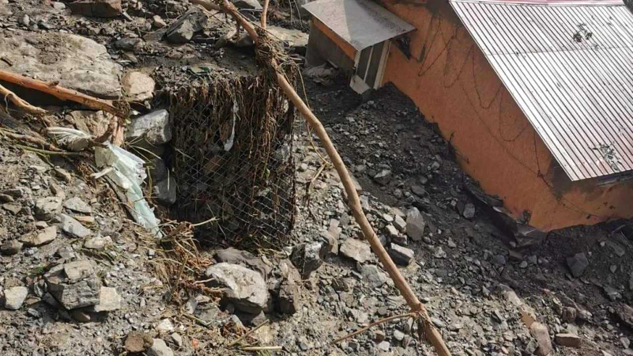 De unde vor primi ajutoare localnicii din județul Alba afectați de inundații. Ce prevede o hotărâre CNSU