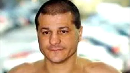 Multiplu campion mondial la box, descoperit mort în locuința sa