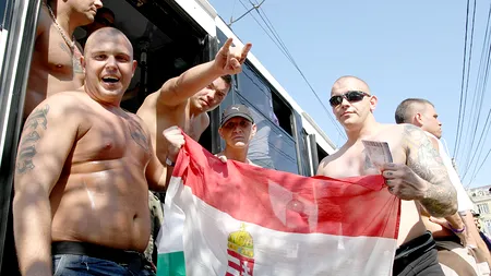 ROMÂNIA-UNGARIA. Incident în Gara de Nord între suporterii maghiari și un român care le-a fluturat 