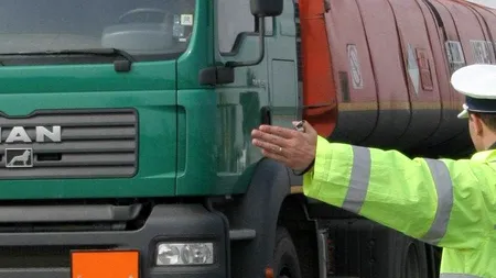 Doi șoferi de tir din Rusia și Belarus, prinși la volan aproape în comă alcoolică, la Brașov