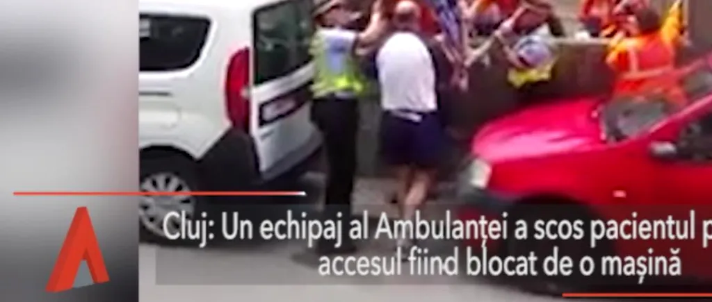 Scene incredibile la Cluj. Un pacient, scos peste gard, deoarece accesul era blocat de o mașină