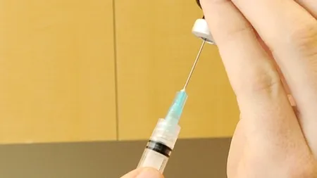 Injecțiile dureroase ar putea deveni o amintire. Cercetătorii au inventat un nou tip de ac