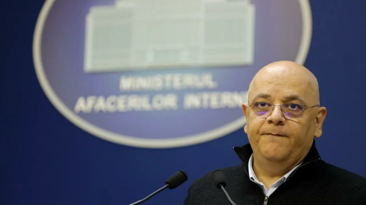 Povestea dosarului în care Raed Arafat este acuzat de complicitate la contrabandă. Cazul are legătură cu prăbușirea unui elicopter SMURD în Republica Moldova