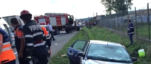 Grav accident la Cluj: un copil de 4 ani și mama lui au murit, după ce mașina în care erau s-a izbit de un cap de pod