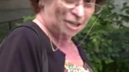 Soacra fostului trezorier al PNL Vlad Moisescu a venit la DNA Ploiești, unde a fost citată ca martor