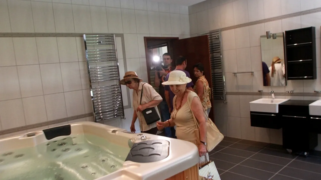 Ce a făcut Victor Ponta în Vila Dante când nu a înotat Traian Băsescu în piscină