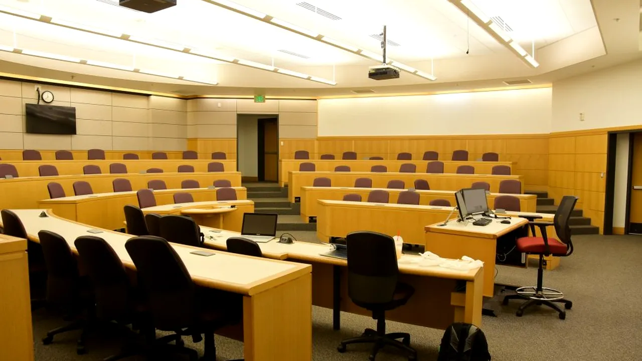 PREMIERĂ. MBA destinat tinerilor fermieri români, din septembrie 2020