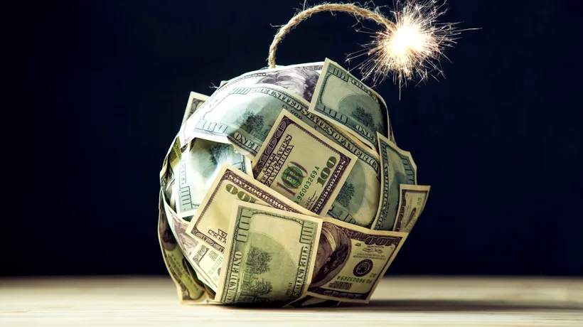 Dolarul, o bombă la un pas de explozie! Economia SUA, foarte aproape de colaps: „Tot ce au făcut după criza din 2008 a fost o greșeală!”