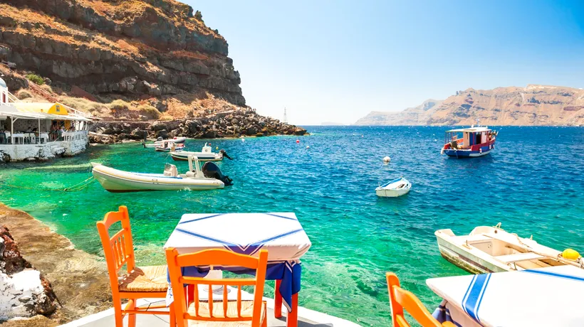 Grecia închide restaurantele și barurile, pe timpul nopții, în cele mai renumite destinații turistice