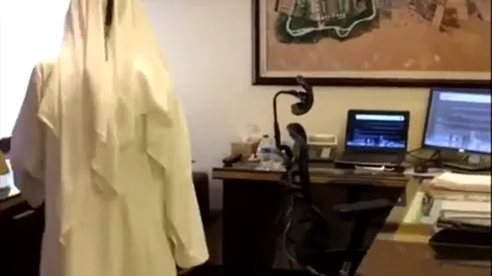 Șeicul Dubaiului a făcut vizite surpriză la instituțiile statului. Ce a găsit în birouri