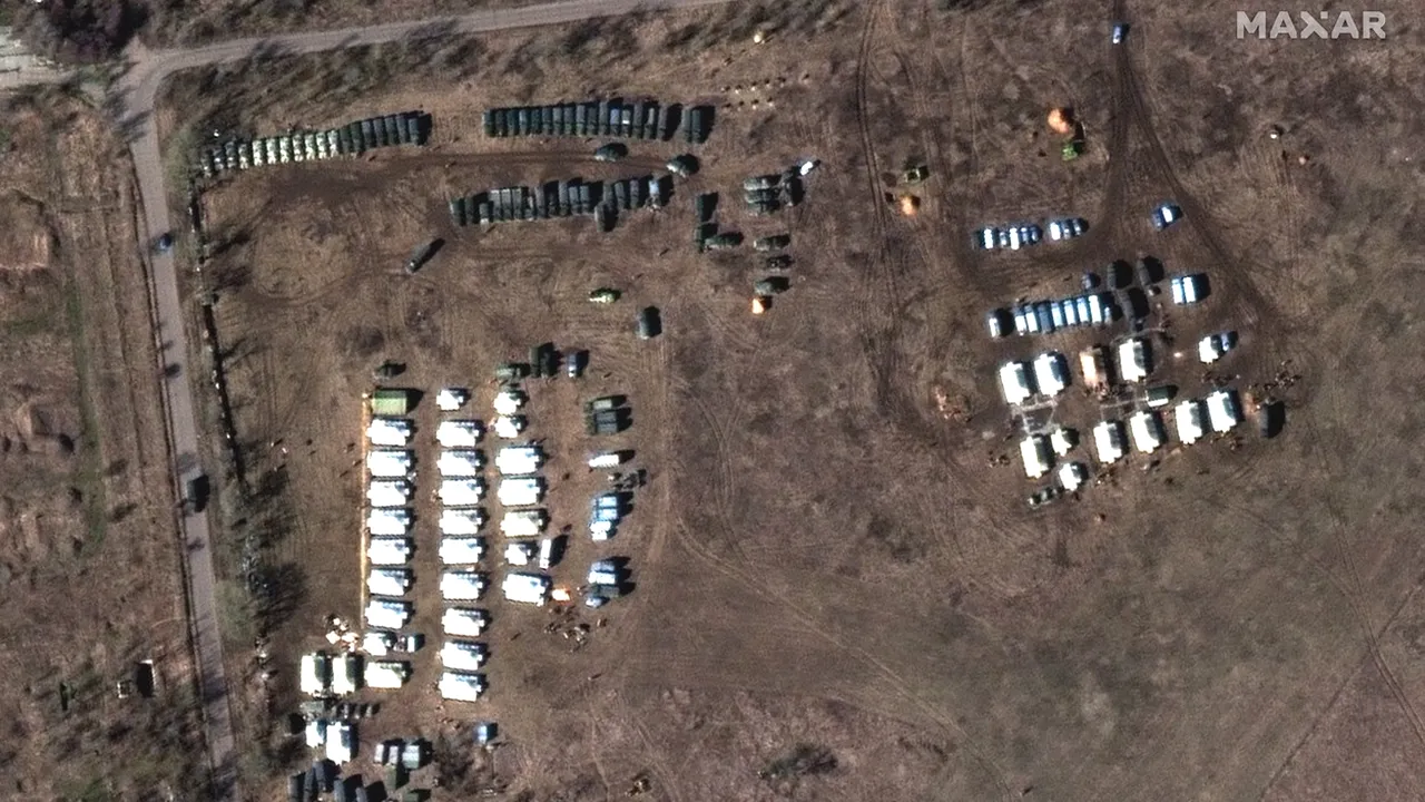 Rusia desfășoară trupe și echipament militar în Crimeea anexată. Ucraina, amenințată pe trei flancuri