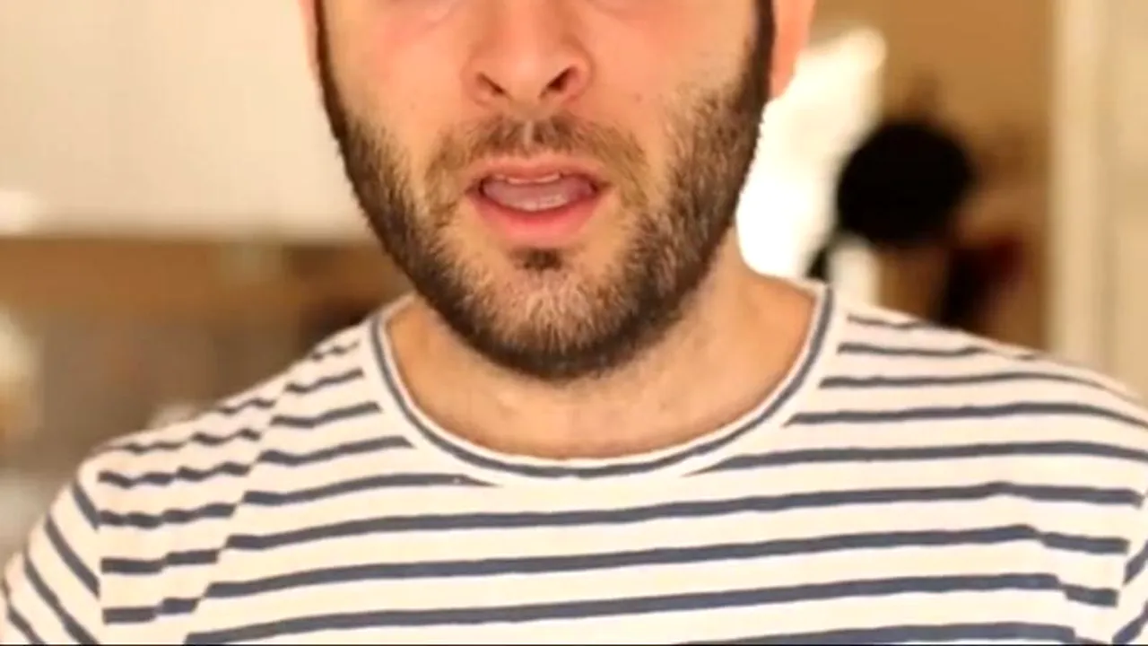 Bărbatul din imagine are ALS. Este probabil singurul clip cu 