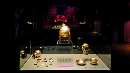 O altă piesă rară, la un pas să fie furată, alături de coiful de la Coțofenești și cele 3 brățări de aur, la Muzeul Drents. Cât valorează