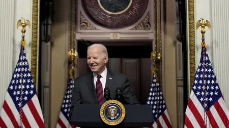 VIDEO | FAKE Joe Biden îndeamnă democrații să nu voteze la alegerile primare din New Hampshire / „Votul tău face diferența în noiembrie, nu marți”