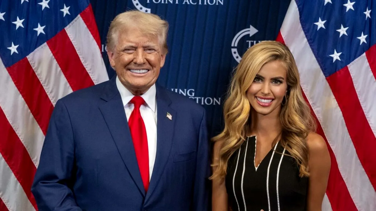 Cine este Katie Zacharia, noua purtătoare de cuvânt a Casei Albe aleasă de Donald Trump. O înlocuiește pe Karoline Leavitt, care a părăsit postul în luna august