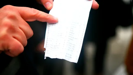 SURPRIZA de pe fluturașul de salariu. Ce efect poate avea schimbarea regulilor de plată a contribuțiilor sociale, anunțată de Guvern