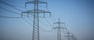 Distribuitorii de energie electrică sunt obligați să ofere COMPENSAȚII pentru întreruperile constante de curent